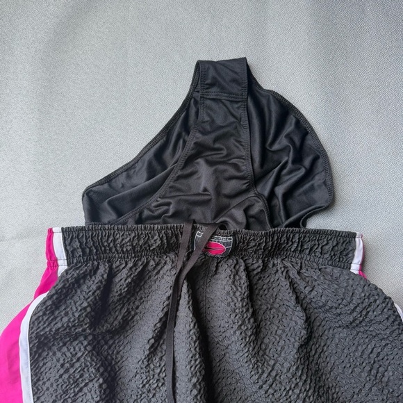 Nike Women’s Tempo Icon Clash Textured Short Running Shorts Black & Pink M - Picture 4 of 5